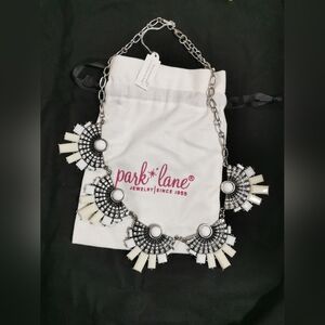 Park Lane Statement Necklace in Black and White